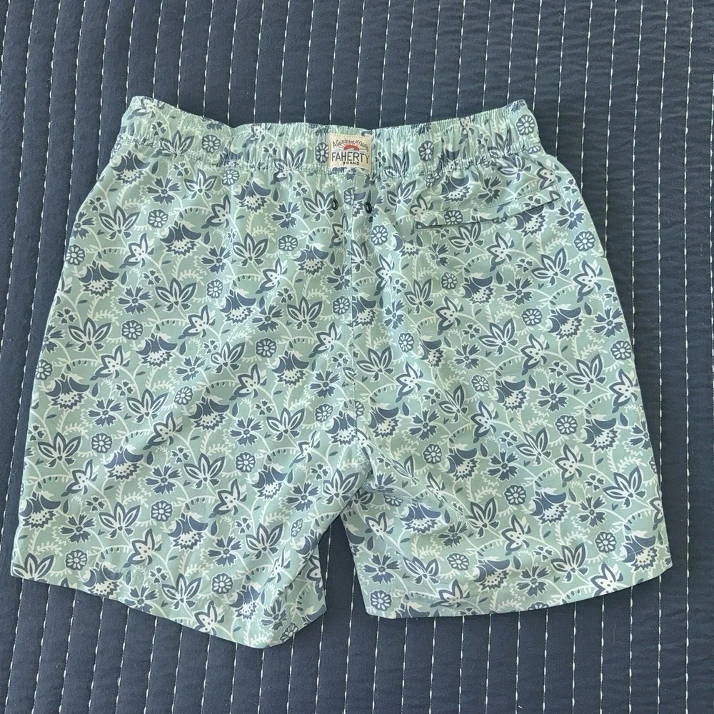 Faherty Swim Trunk Shorts Elastic Tie Floral Green Blue Cream Mens  Sz XL Lined